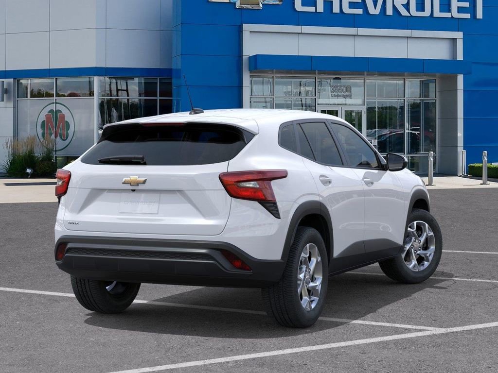 New 2026 Chevrolet Trax LS w/ LS Convenience Package FWD image 4