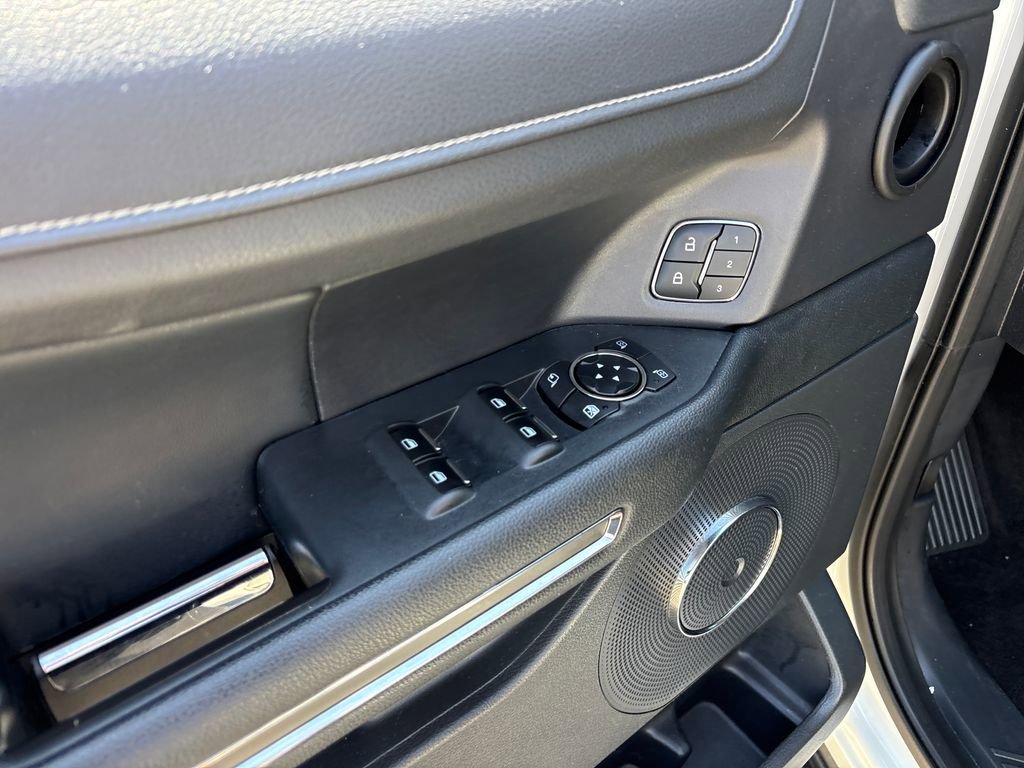 Used 2023 Ford Expedition XLT RWD image 16