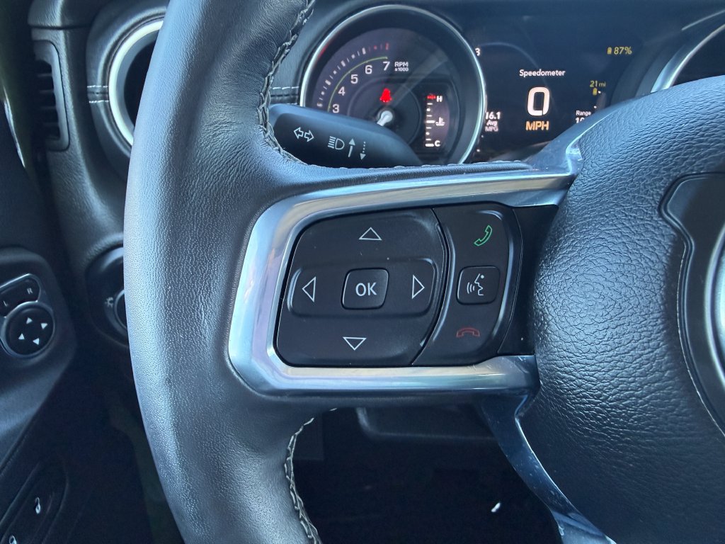 Used 2023 Jeep Wrangler Unlimited Sahara AWD/4WD image 22