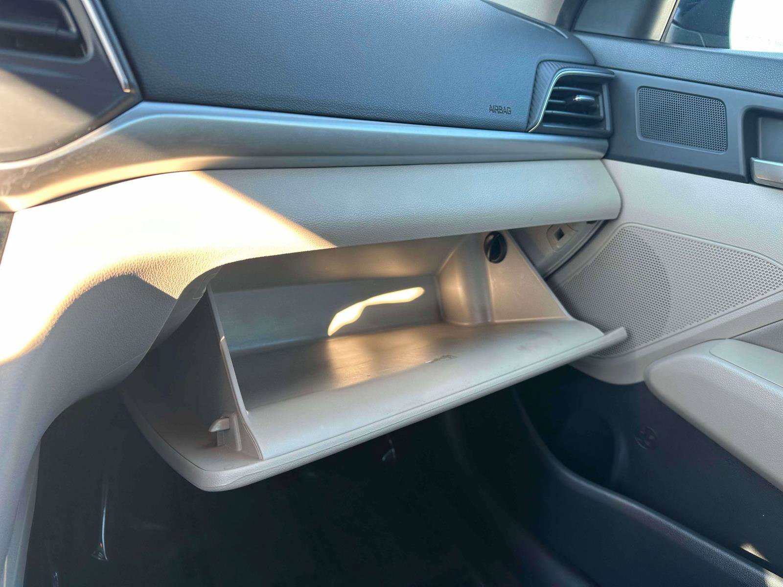 Used 2020 Hyundai Elantra SEL image 29