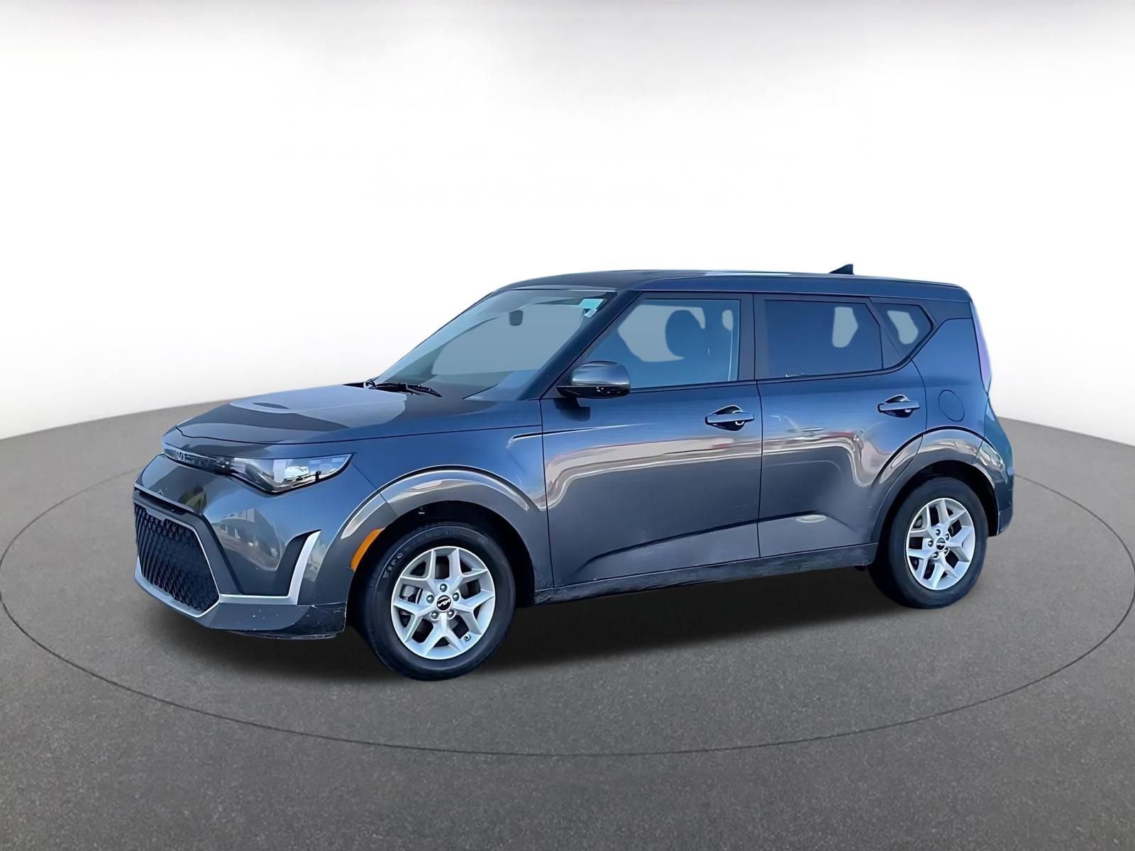 Used 2025 Kia Soul LX w/ LX Technology Package image 8
