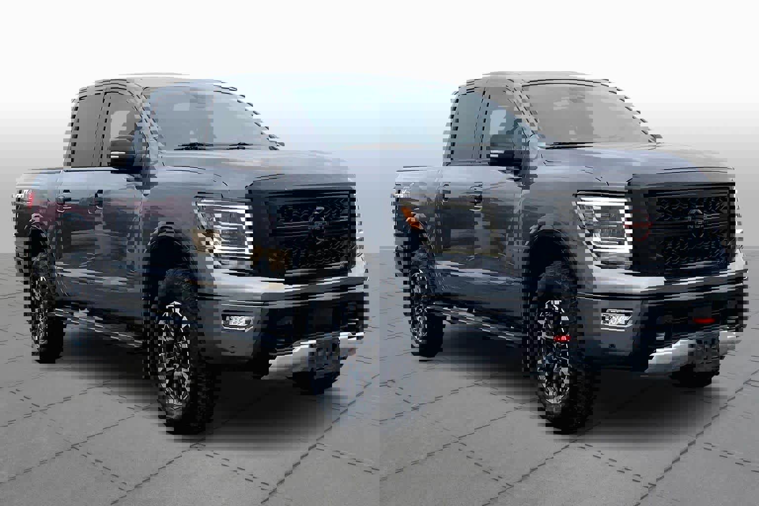 Used 2023 Nissan Titan PRO-4X w/ Pro-4x Convenience Package image 3
