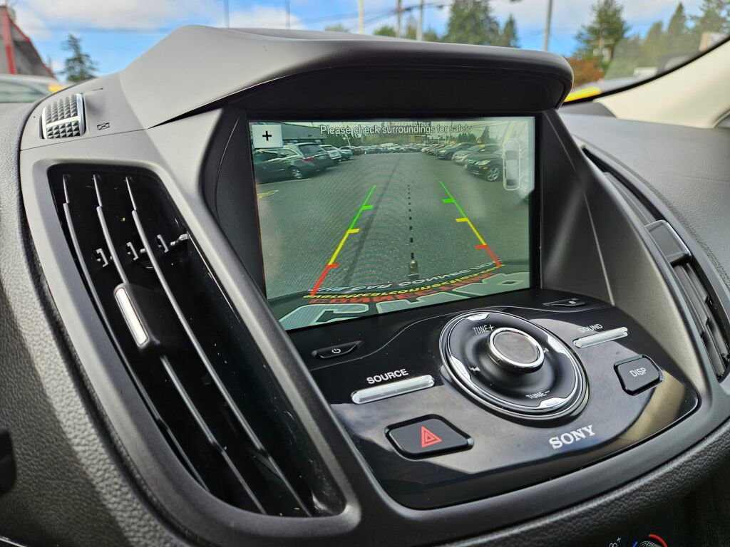 Used 2017 Ford Escape Titanium image 28