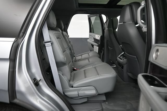 Used 2020 Lincoln Navigator Reserve w/ Luxury Package AWD/4WD image 27