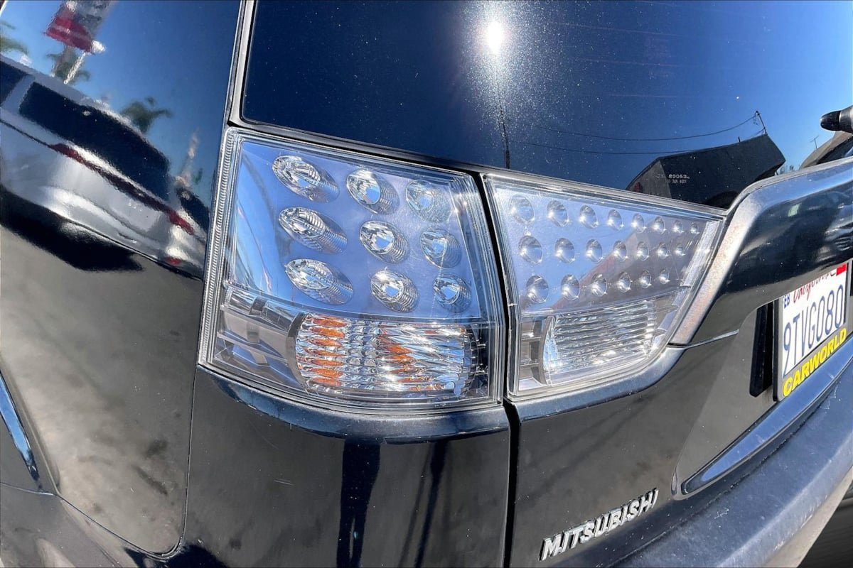 Used 2012 Mitsubishi Outlander SE FWD image 30