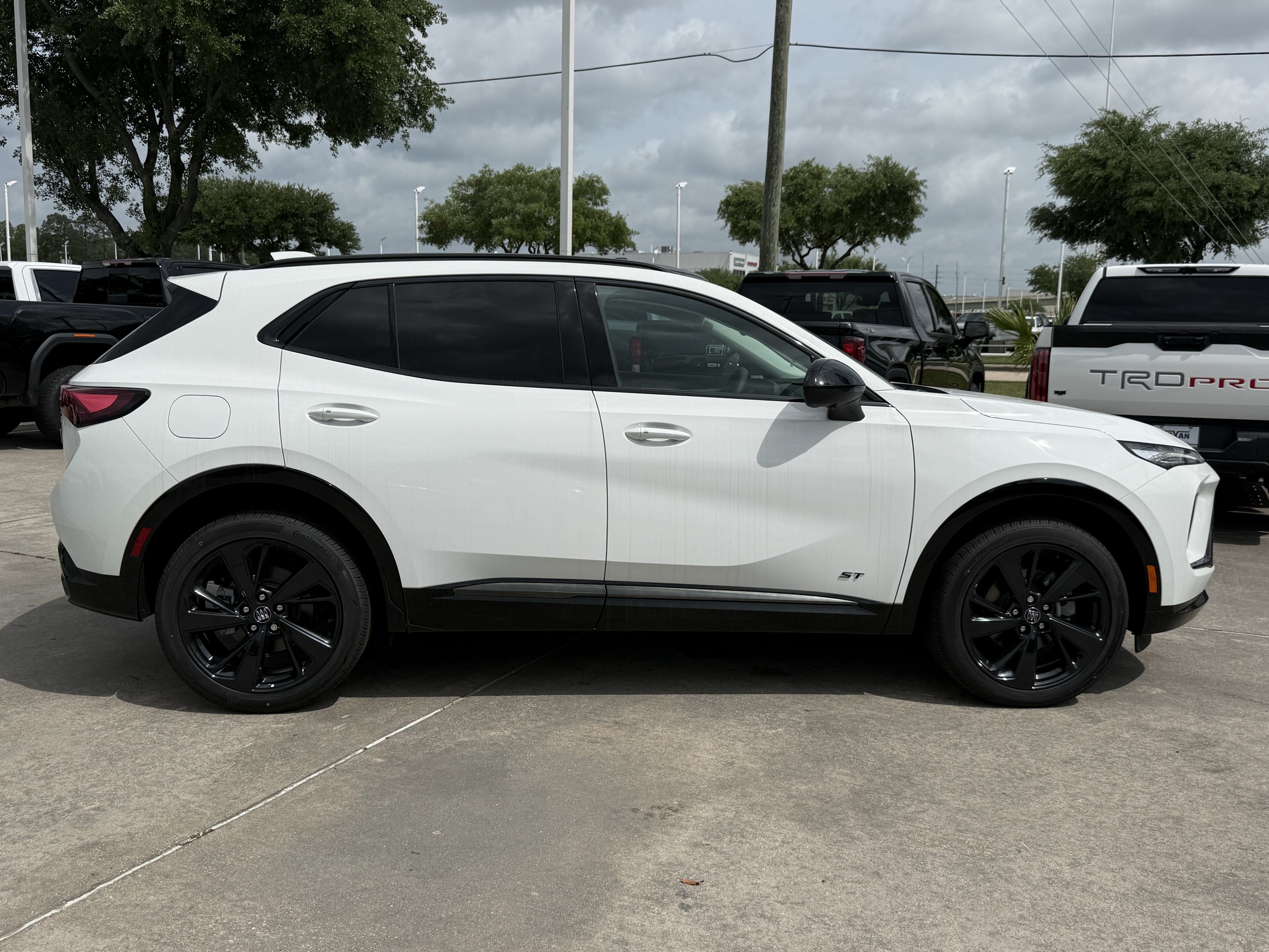 New 2026 Buick Envision Sport Touring AWD/4WD image 3
