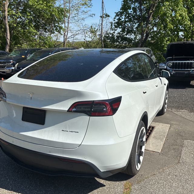 Used 2021 Tesla Model Y Long Range AWD/4WD image 7