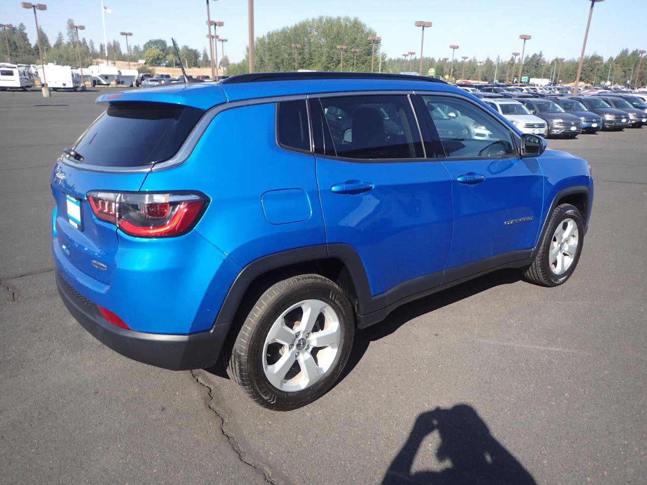 Used 2019 Jeep Compass Latitude w/ Popular Equipment Group AWD/4WD image 5