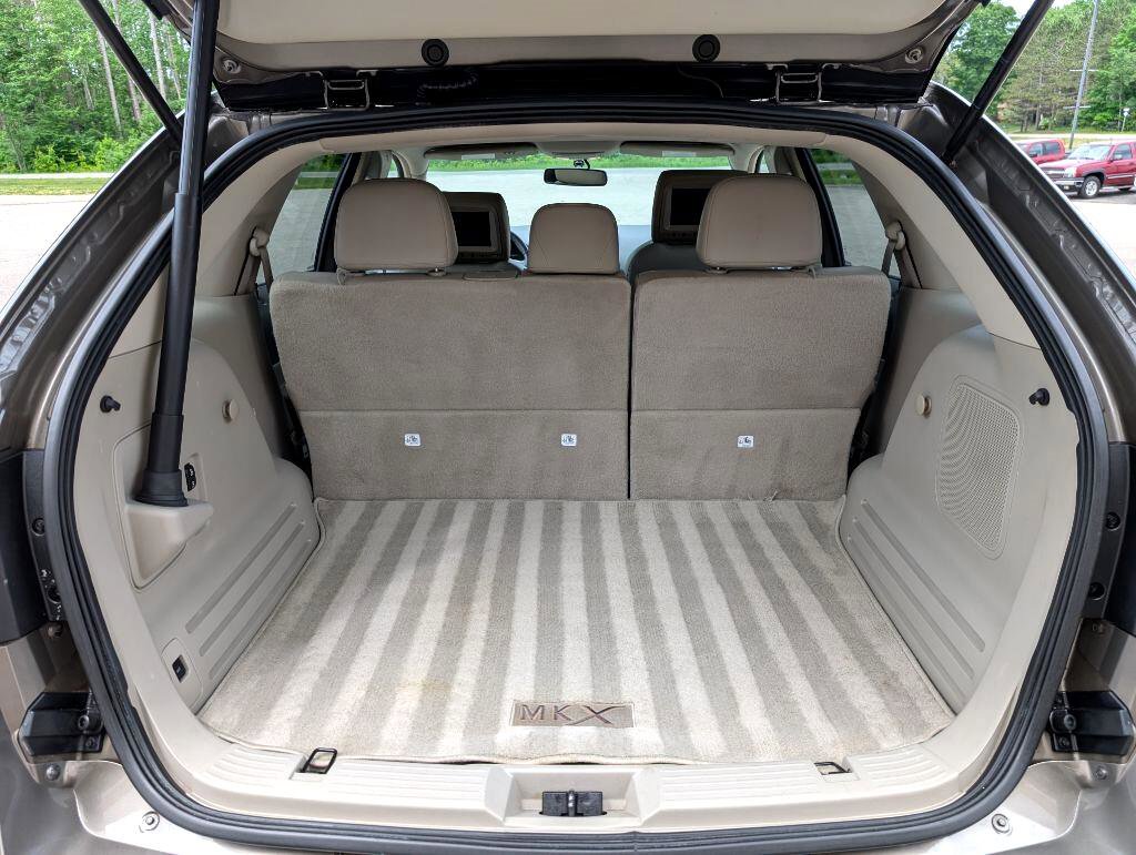 Used 2012 Lincoln MKX AWD image 17