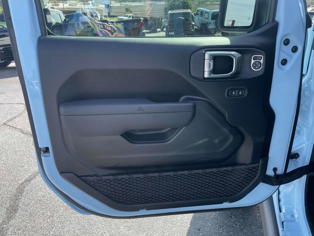 New 2025 Jeep Wrangler Unlimited Sport image 23