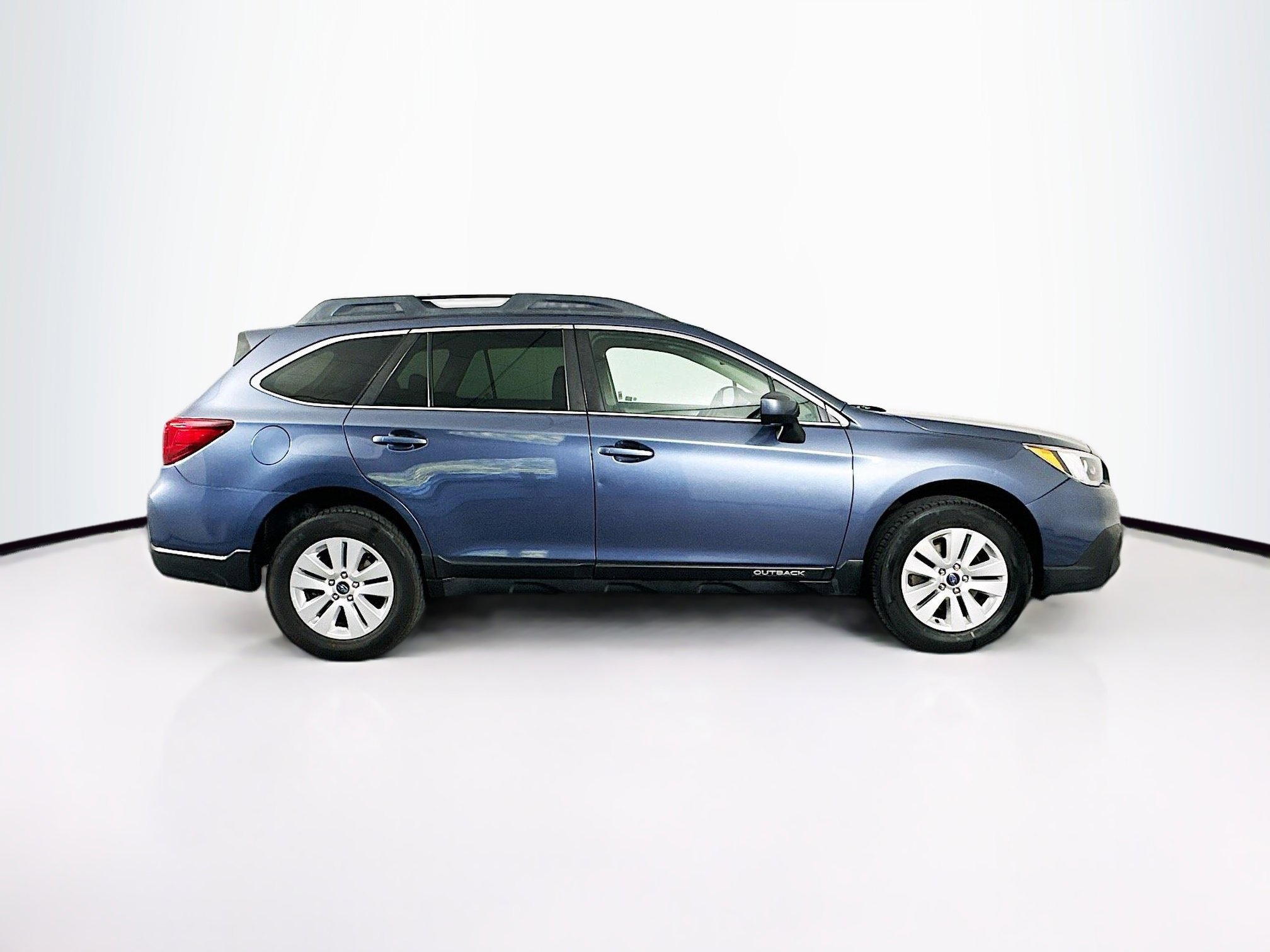 Used 2017 Subaru Outback 2.5i Premium AWD/4WD image 10