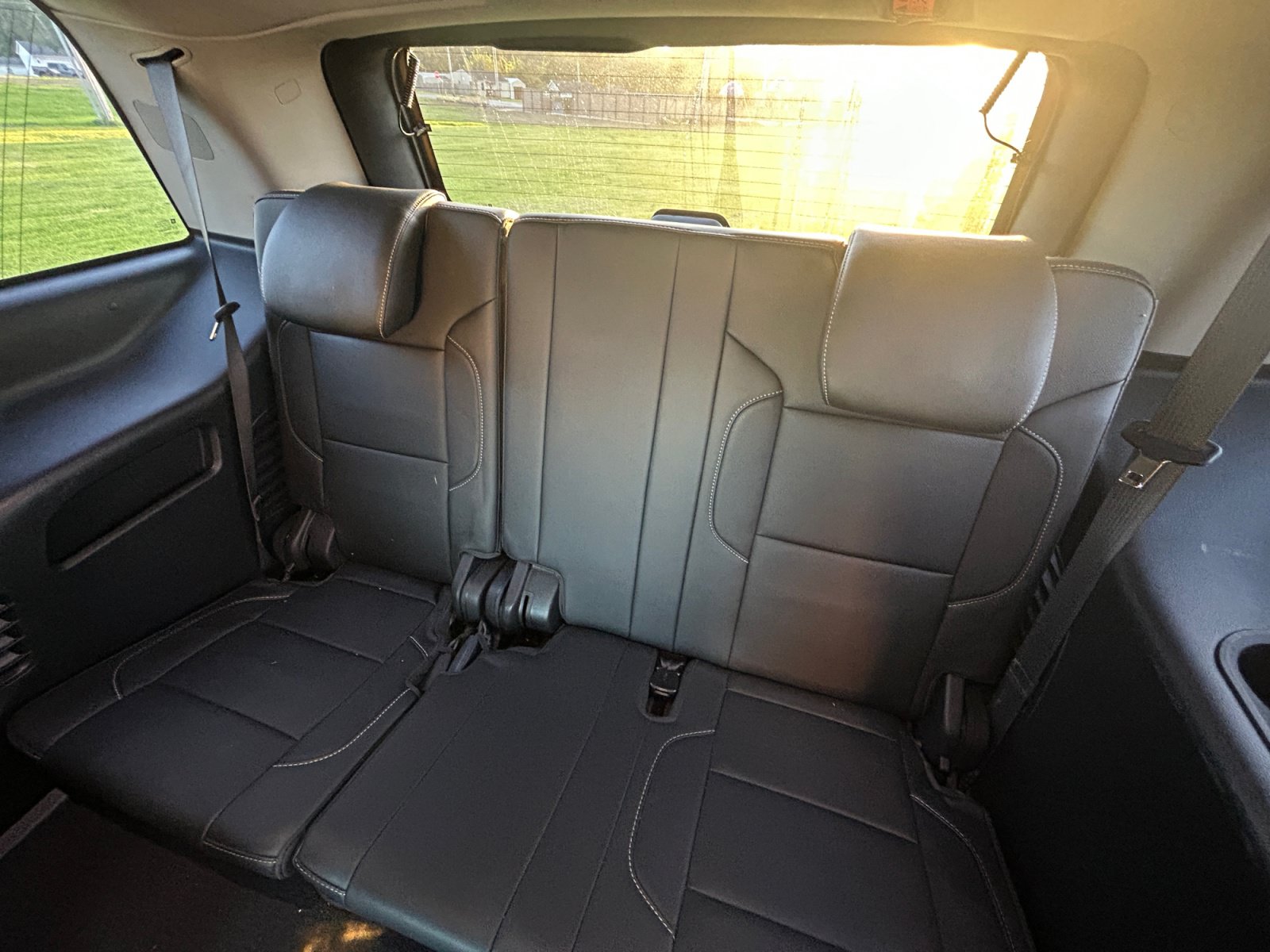 Used 2019 GMC Yukon SLT w/ Open Road Package AWD/4WD image 17