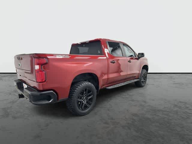 Used 2023 Chevrolet Silverado 1500 LT Trail Boss w/ LPO, Dark Essentials Package AWD/4WD image 4
