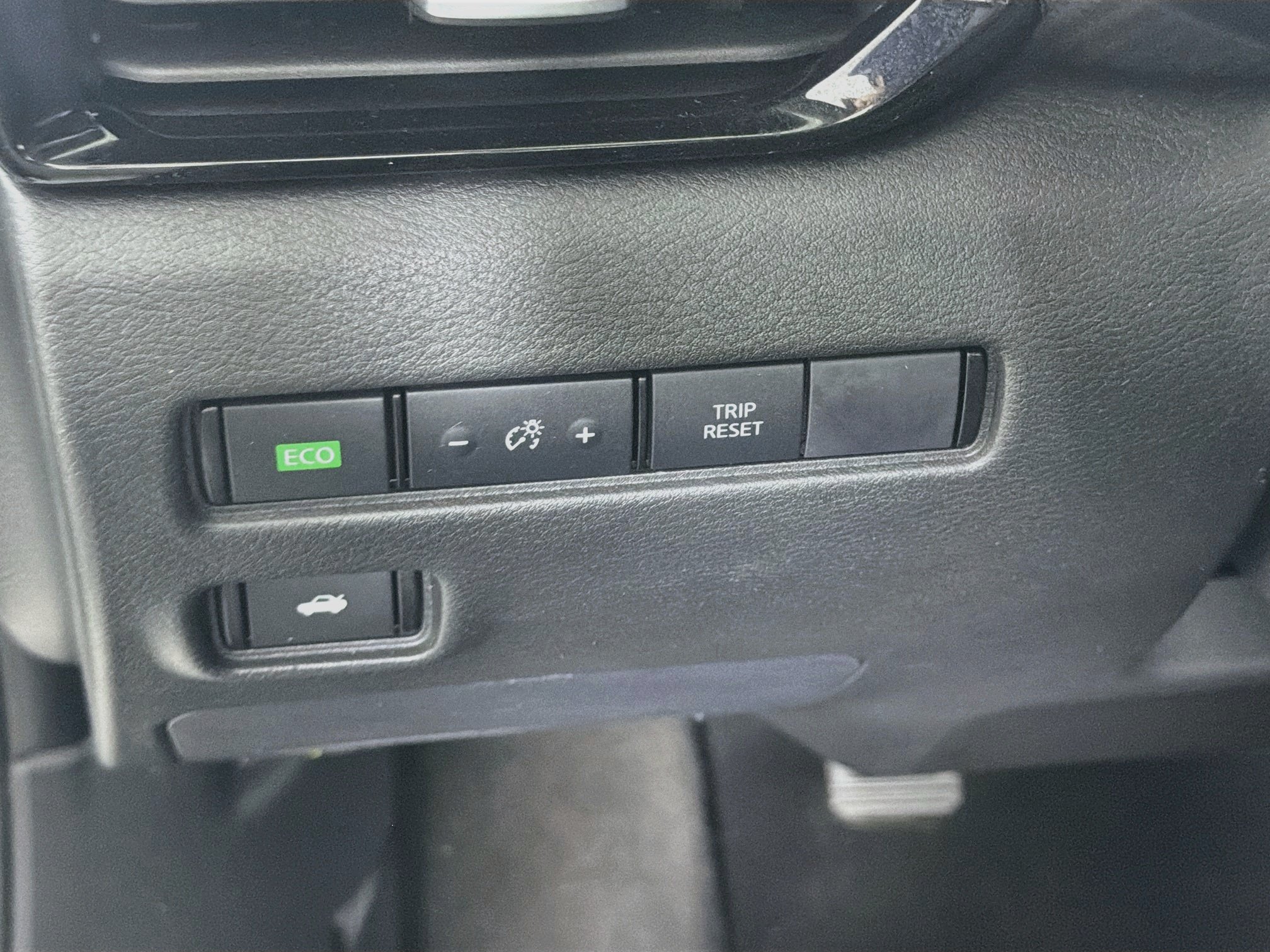 Used 2023 Nissan Sentra SV w/ All-Weather Package FWD image 16