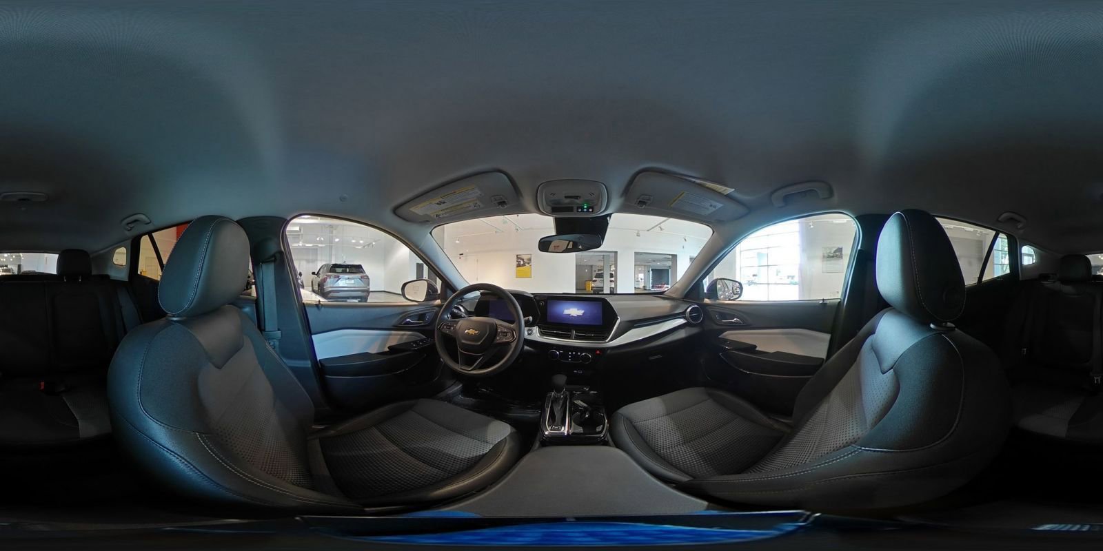 Used 2025 Chevrolet Trax LT FWD image 41