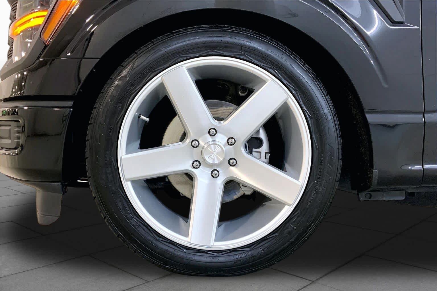 Used 2024 Ford F150 XL RWD image 10