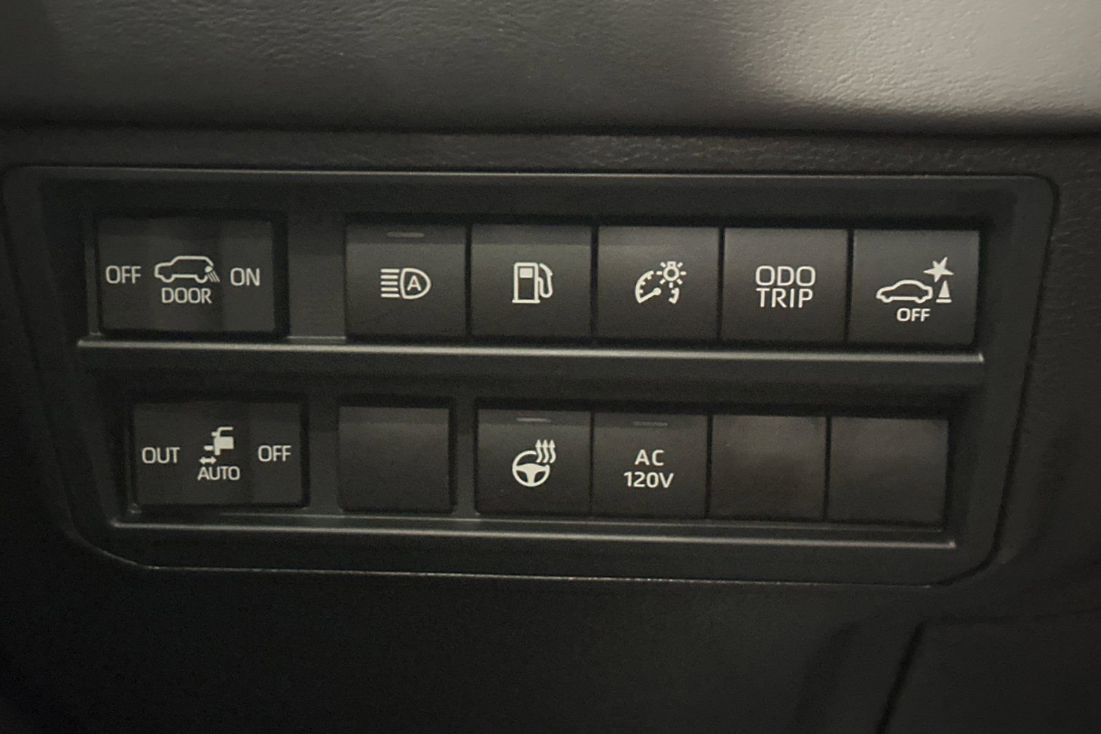 New 2026 Toyota Sequoia Platinum image 30