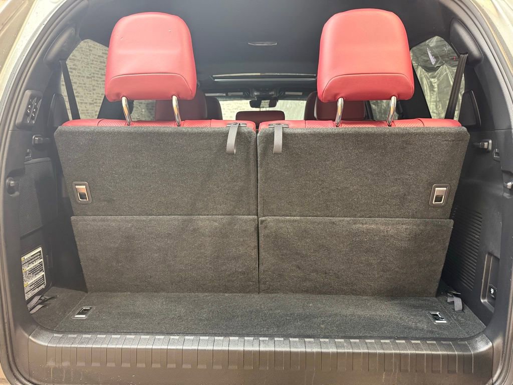 Used 2023 Lexus GX 460 Luxury w/ Accessory Package image 15