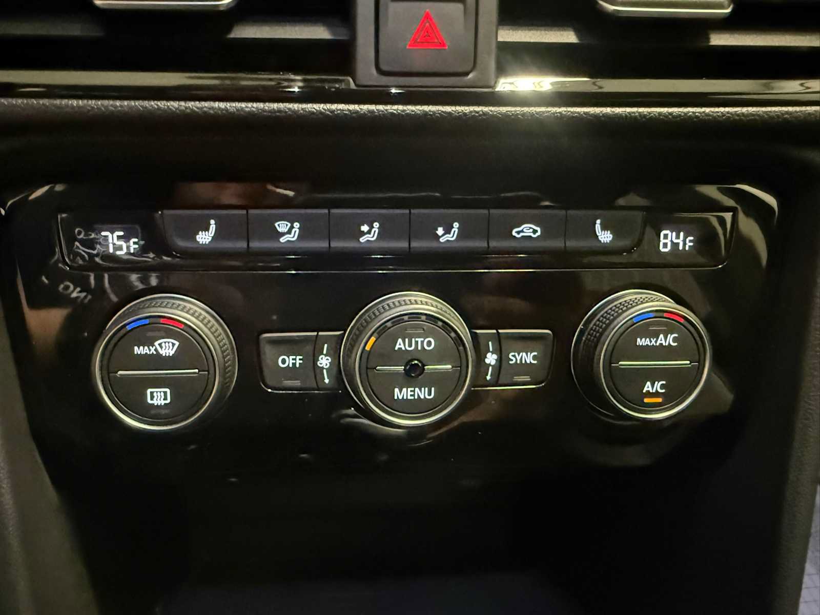 Certified 2023 Volkswagen Taos SEL AWD/4WD image 35