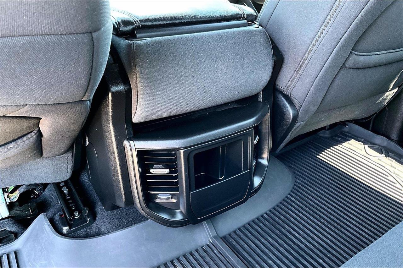 Used 2025 RAM 1500 Warlock AWD/4WD image 10