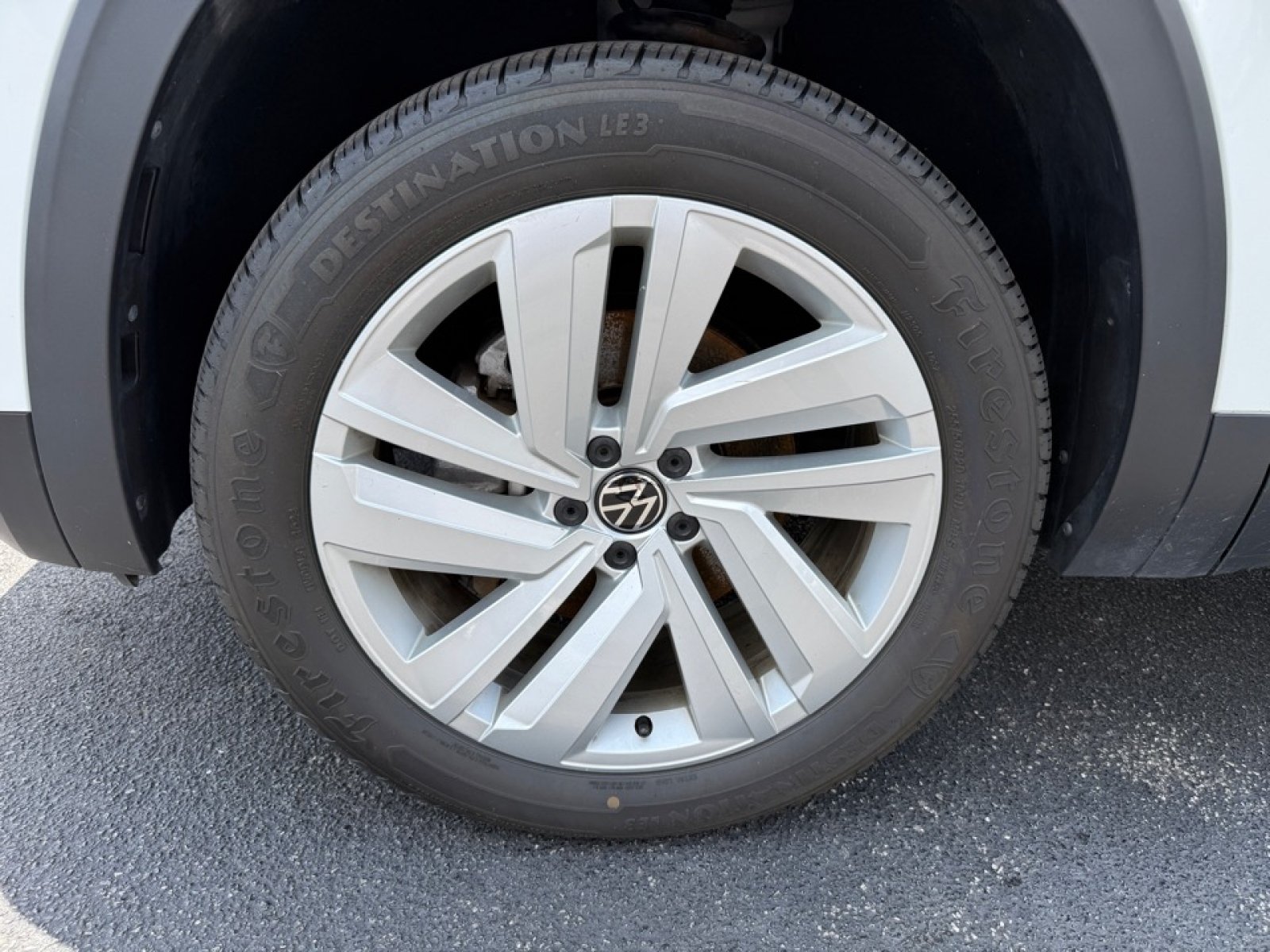 Used 2022 Volkswagen Atlas Cross Sport SE AWD/4WD image 37
