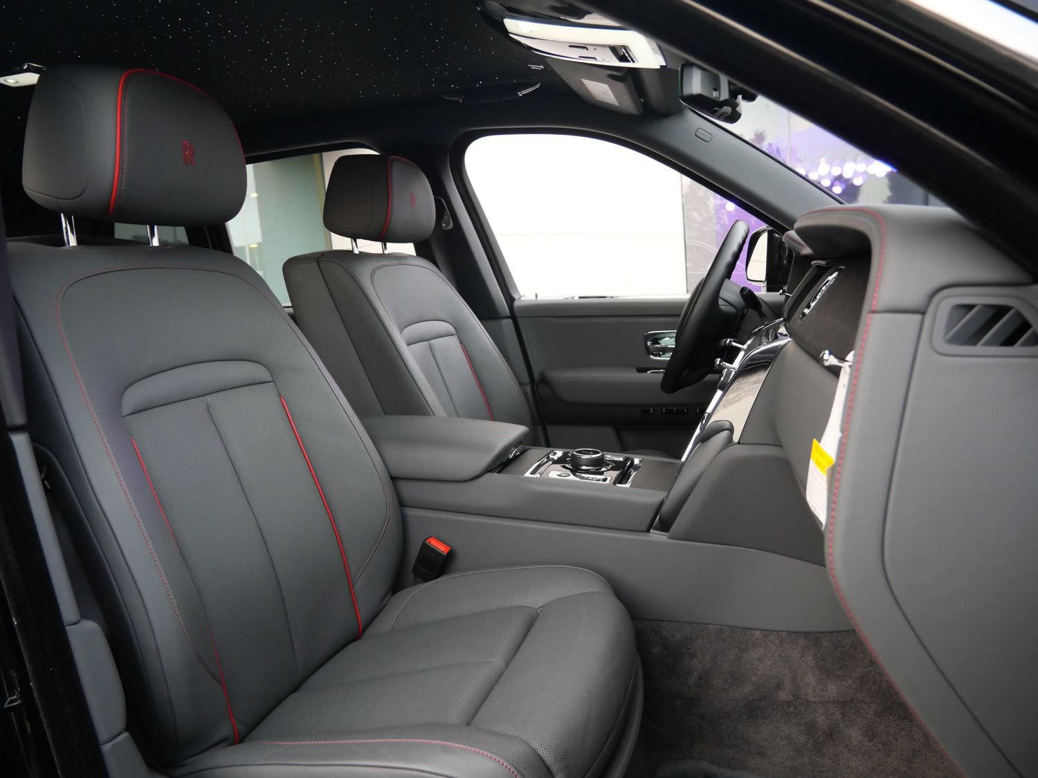 Used 2023 Rolls-Royce Cullinan AWD/4WD image 29