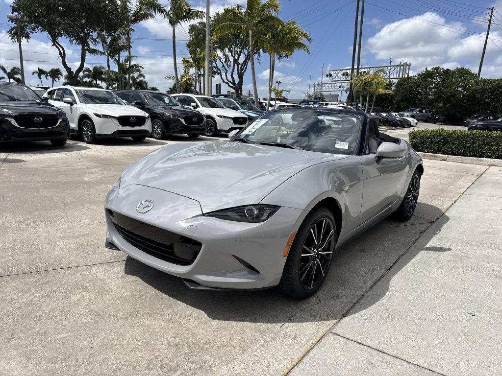 New 2026 MAZDA MX-5 Miata Grand Touring RWD image 9