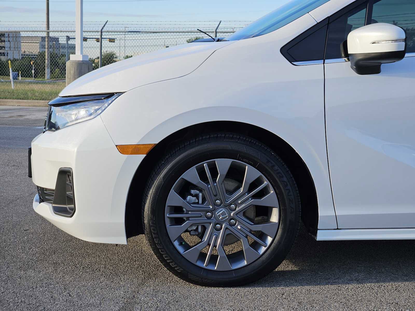 Used 2026 Honda Odyssey Touring image 8