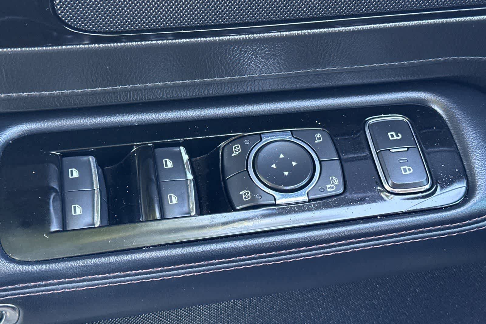 Used 2022 Lincoln Aviator Grand Touring w/ Class IV Trailer Tow Package AWD/4WD image 14