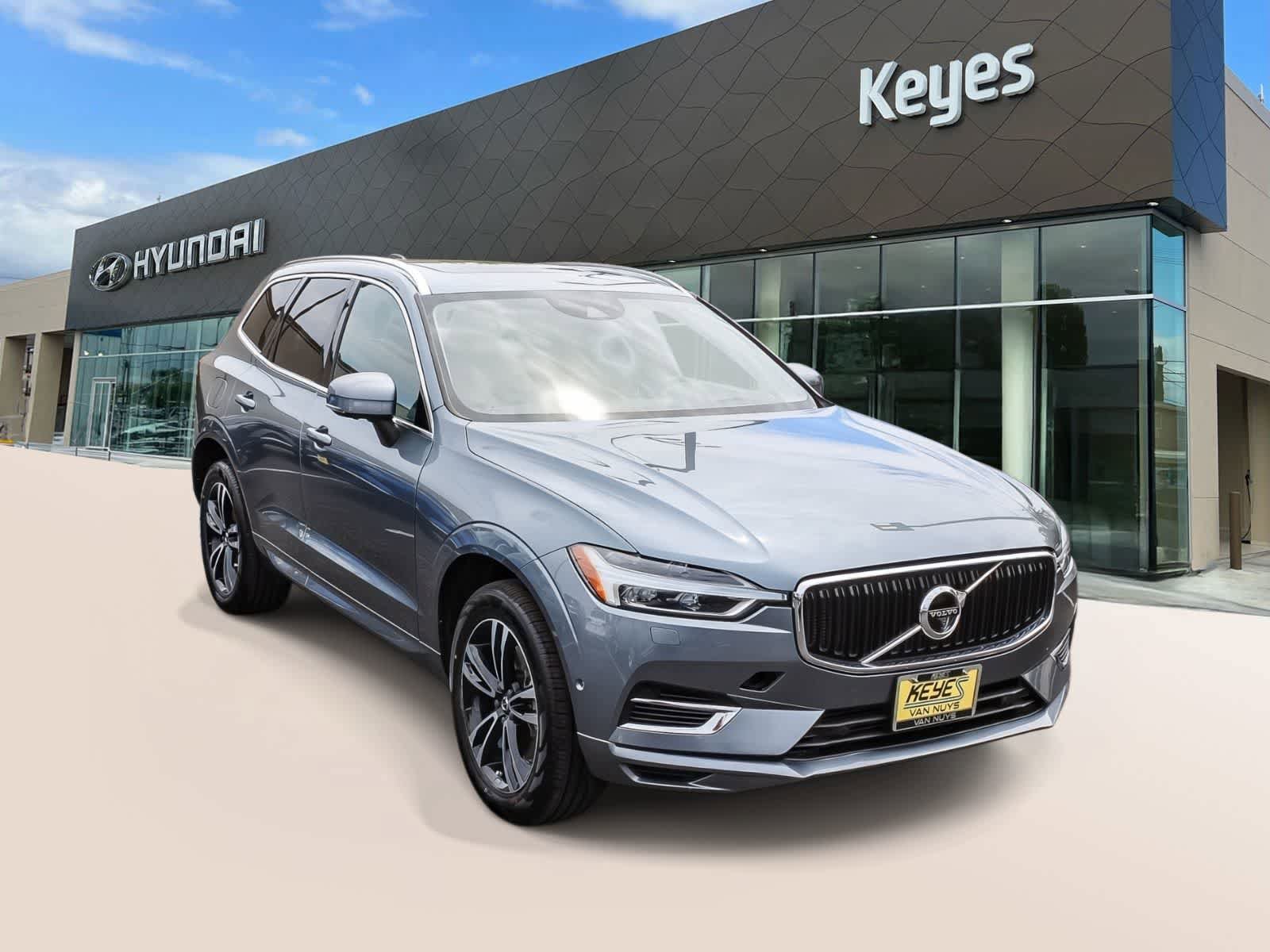 Used 2018 Volvo XC60 T8 Momentum AWD/4WD image 3