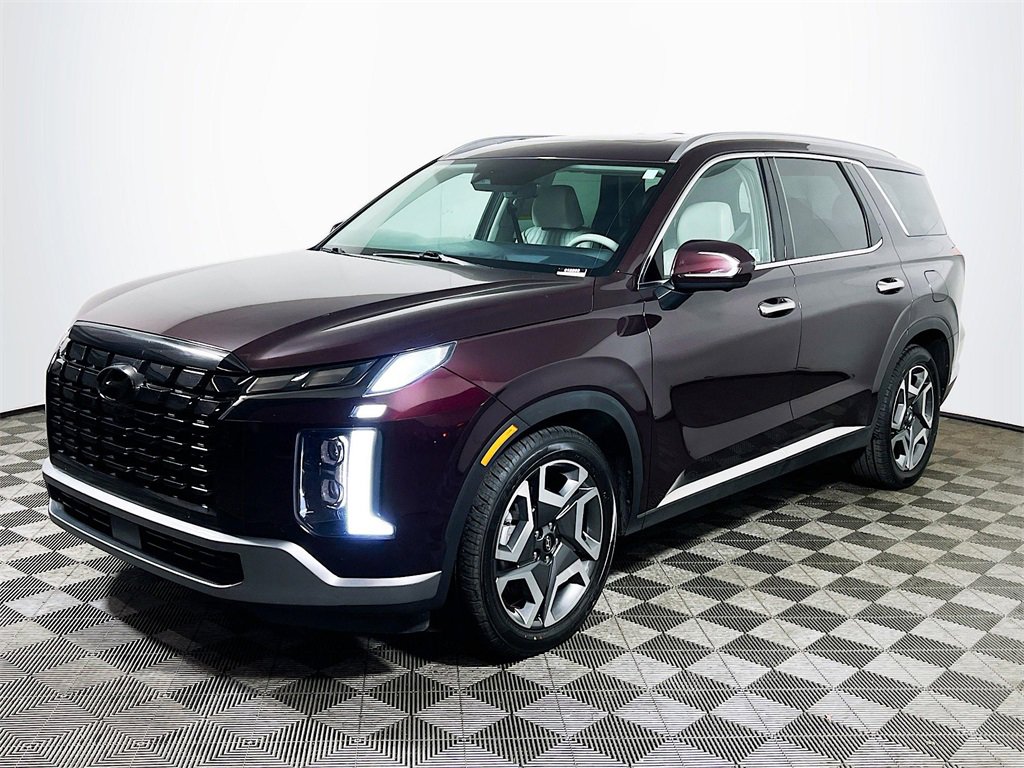 Used 2024 Hyundai Palisade Limited image 4