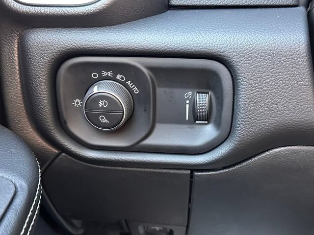 New 2026 RAM 3500 Big Horn AWD/4WD image 16