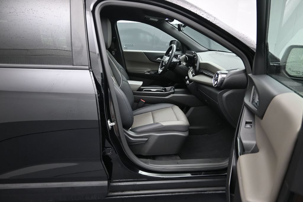 Certified 2025 Chevrolet Equinox LT w/ Convenience Package II FWD image 27