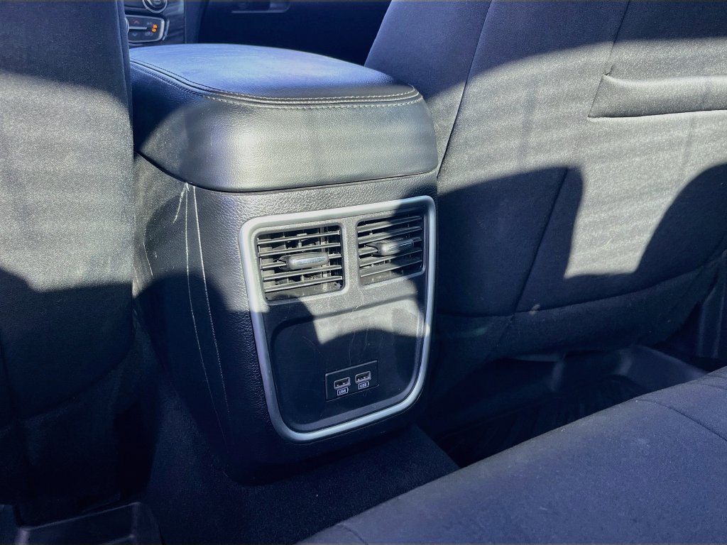 Used 2020 Chrysler 300 Touring w/ Sport Appearance Package RWD image 23