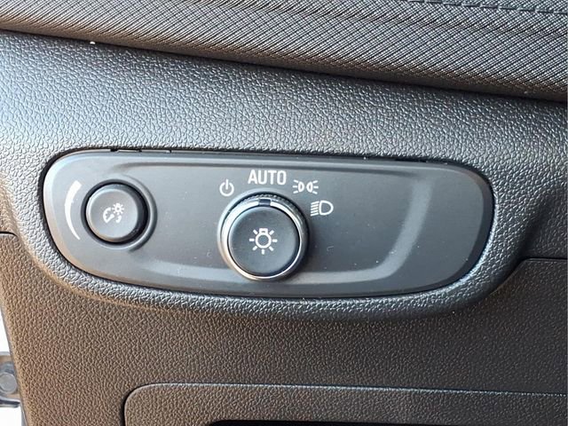 Used 2024 Chevrolet TrailBlazer LT w/ LT Cold Weather Package image 16