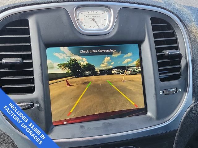 Used 2021 Chrysler 300 Touring L RWD image 29