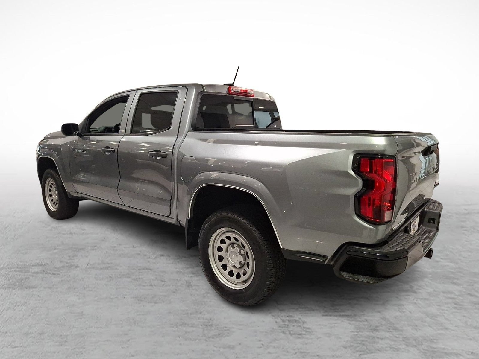 Used 2024 Chevrolet Colorado W/T w/ WT Convenience Package II RWD image 4