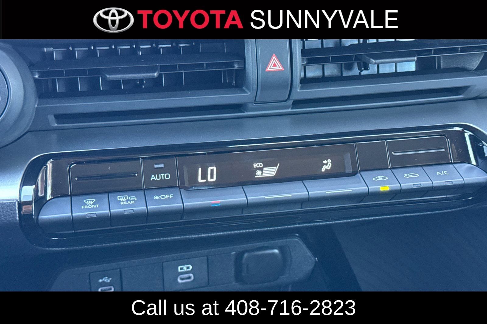 Used 2025 Toyota Prius LE image 24