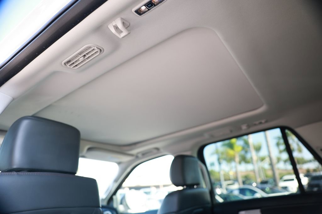 Used 2025 Ford Expedition Active image 34