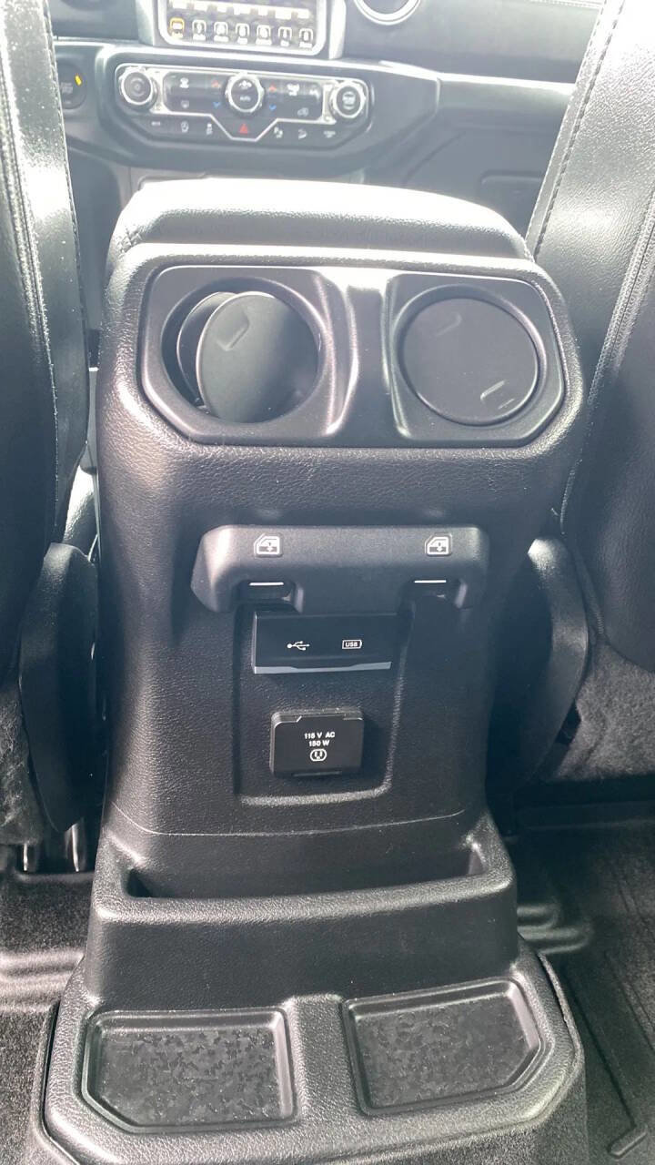 Used 2018 Jeep Wrangler Unlimited Sahara image 27