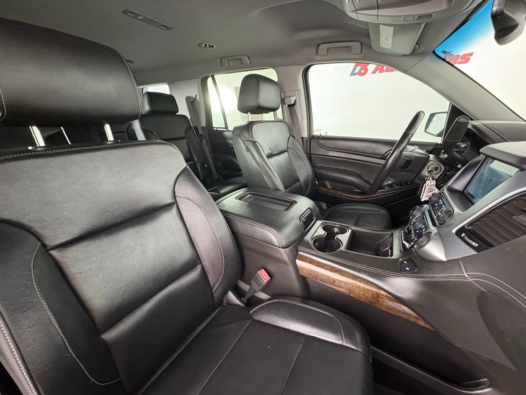 Used 2019 Chevrolet Tahoe LT w/ Off-Road Package AWD/4WD image 37