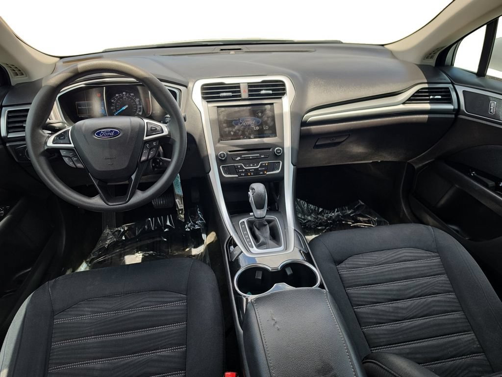 Used 2016 Ford Fusion SE FWD image 10