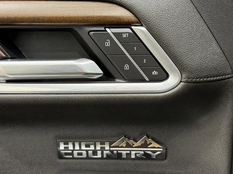 Used 2025 Chevrolet Silverado 1500 High Country w/ Midnight Edition image 14
