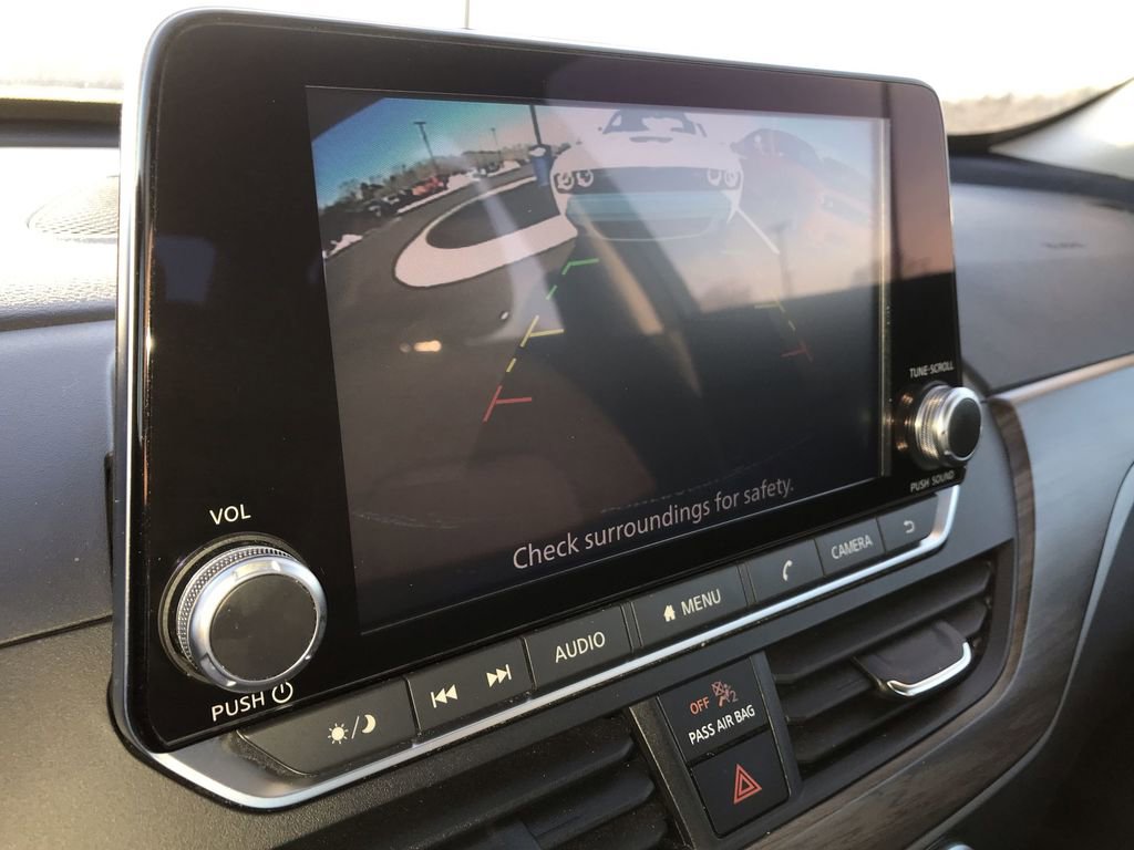 Used 2024 Nissan Altima 2.5 SV image 17