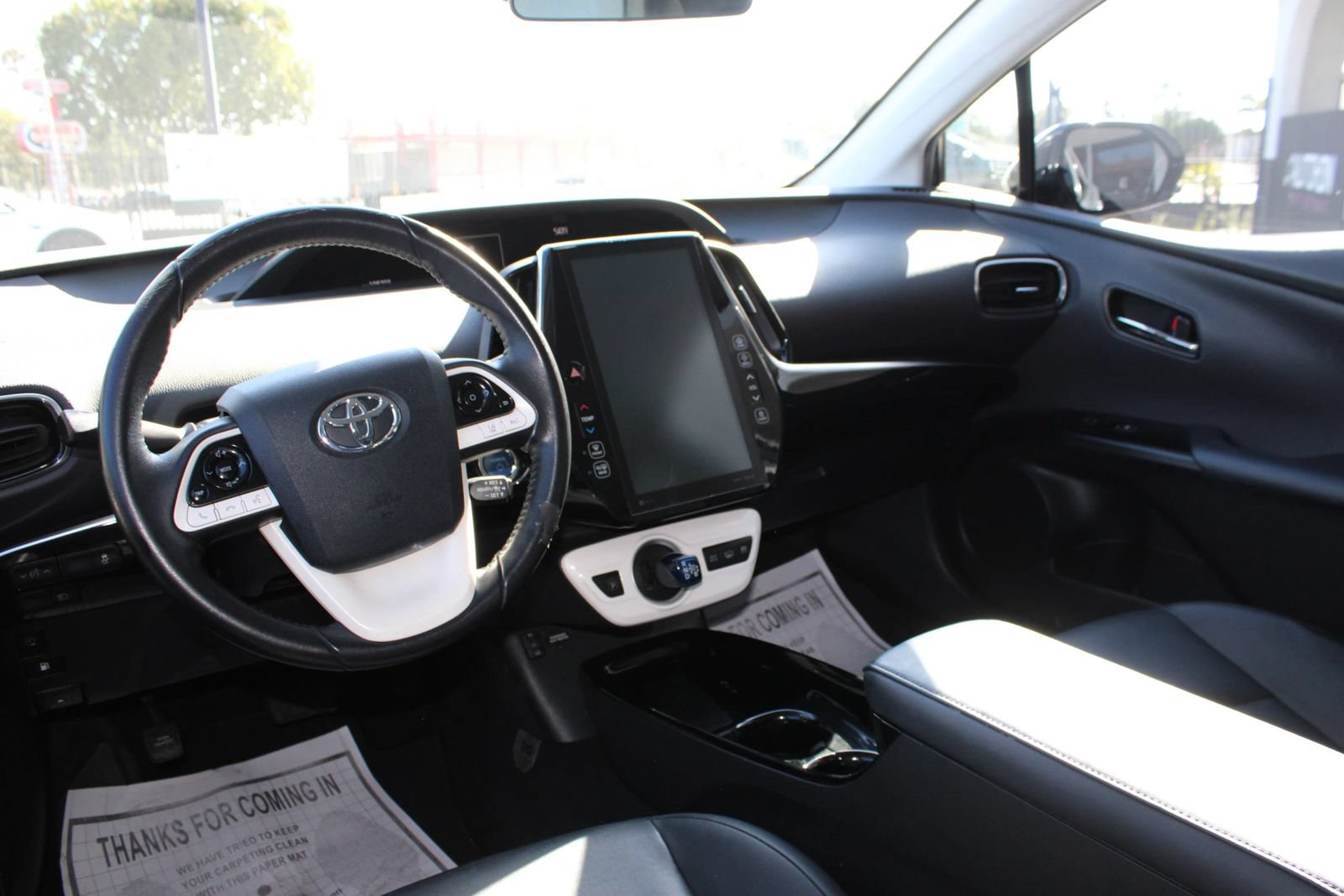 Used 2017 Toyota Prius Prime Premium w/ Preferred Accessory Package FWD image 21