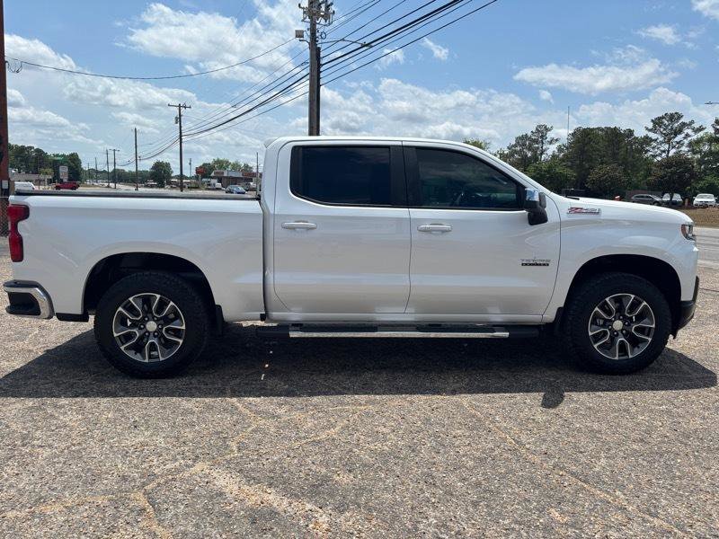 Used 2020 Chevrolet Silverado 1500 LT w/ Texas Edition AWD/4WD image 6