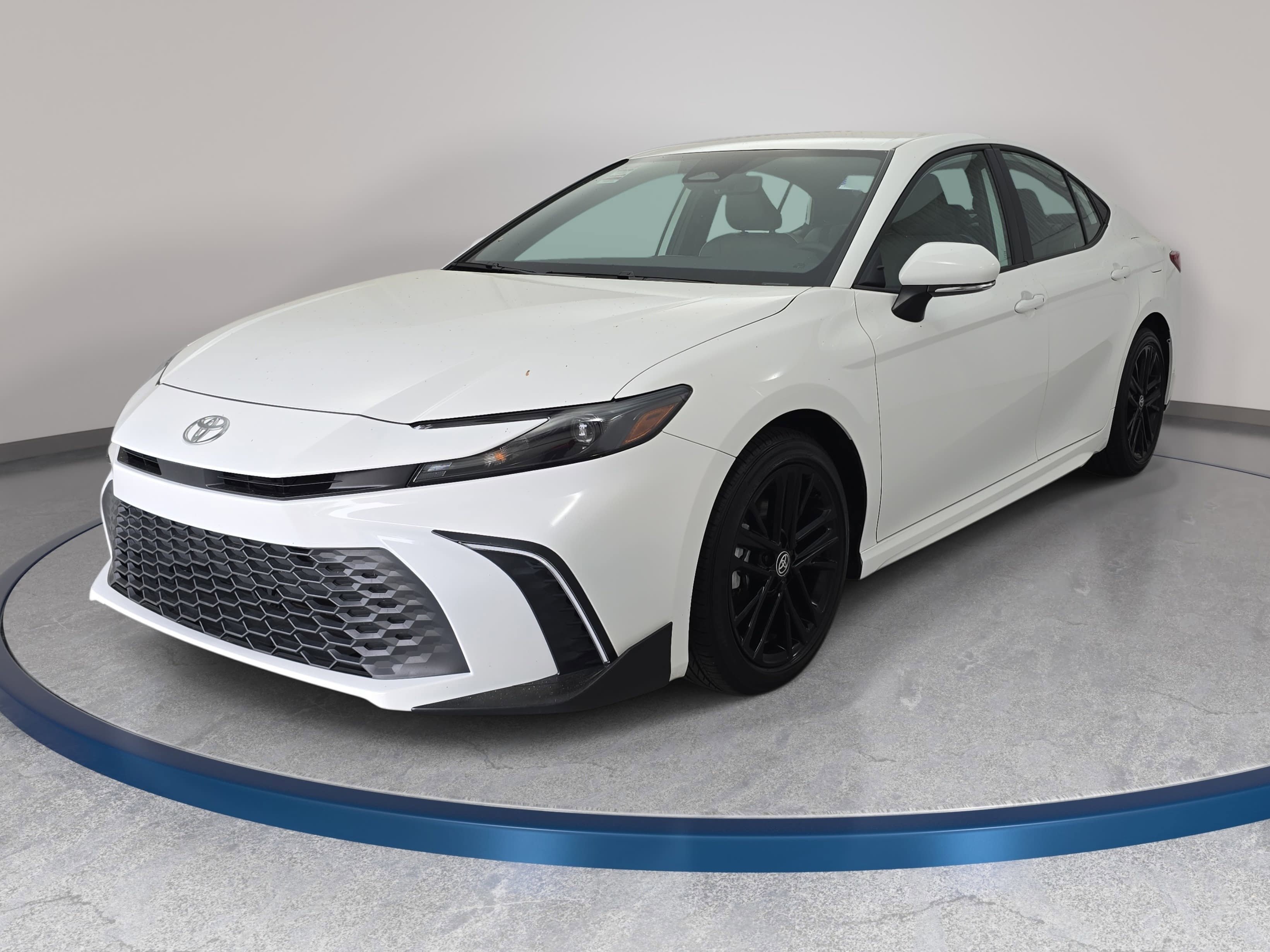 Used 2025 Toyota Camry SE w/ Convenience Package