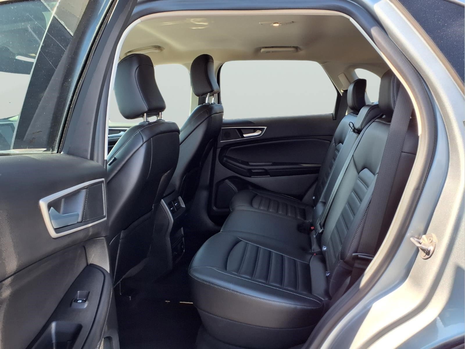 Used 2023 Ford Edge SEL w/ Convenience Package AWD/4WD image 12