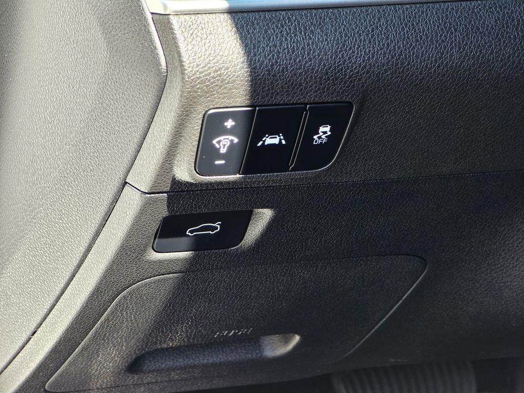 Used 2023 Kia K5 LXS FWD image 39