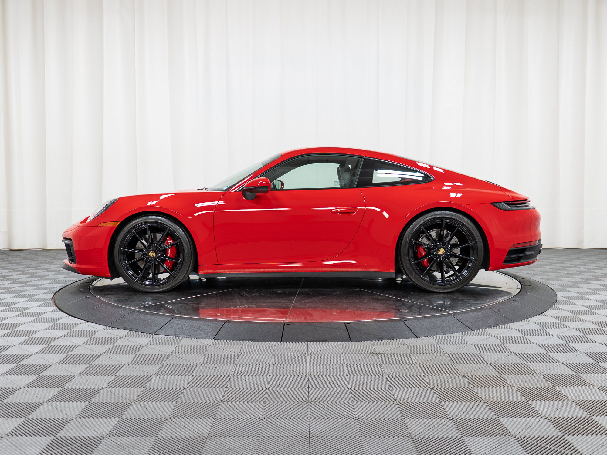 Certified 2020 Porsche 911 Carrera S RWD image 2